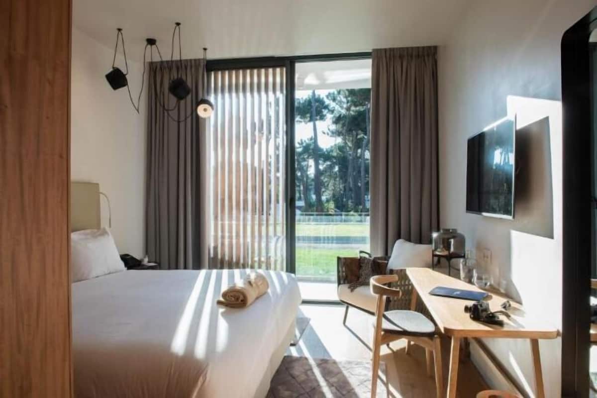 1 bedroom, minibar, in-room safe, individually furnished