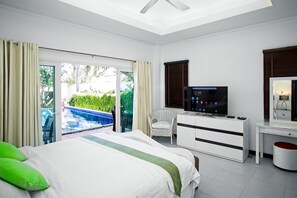 4 bedrooms, in-room safe, iron/ironing board, free WiFi