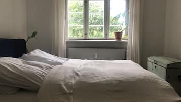 Apartment | 2 bedrooms, iron/ironing board, free WiFi, bed sheets