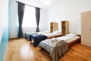 시티 아파트, 침실 2개 | 3 개의 침실, 노트북 작업 공간, 다리미/다리미판, 유아용 침대