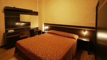 Superior-Doppel- oder -Zweibettzimmer | Kostenloses WLAN, Bettwäsche