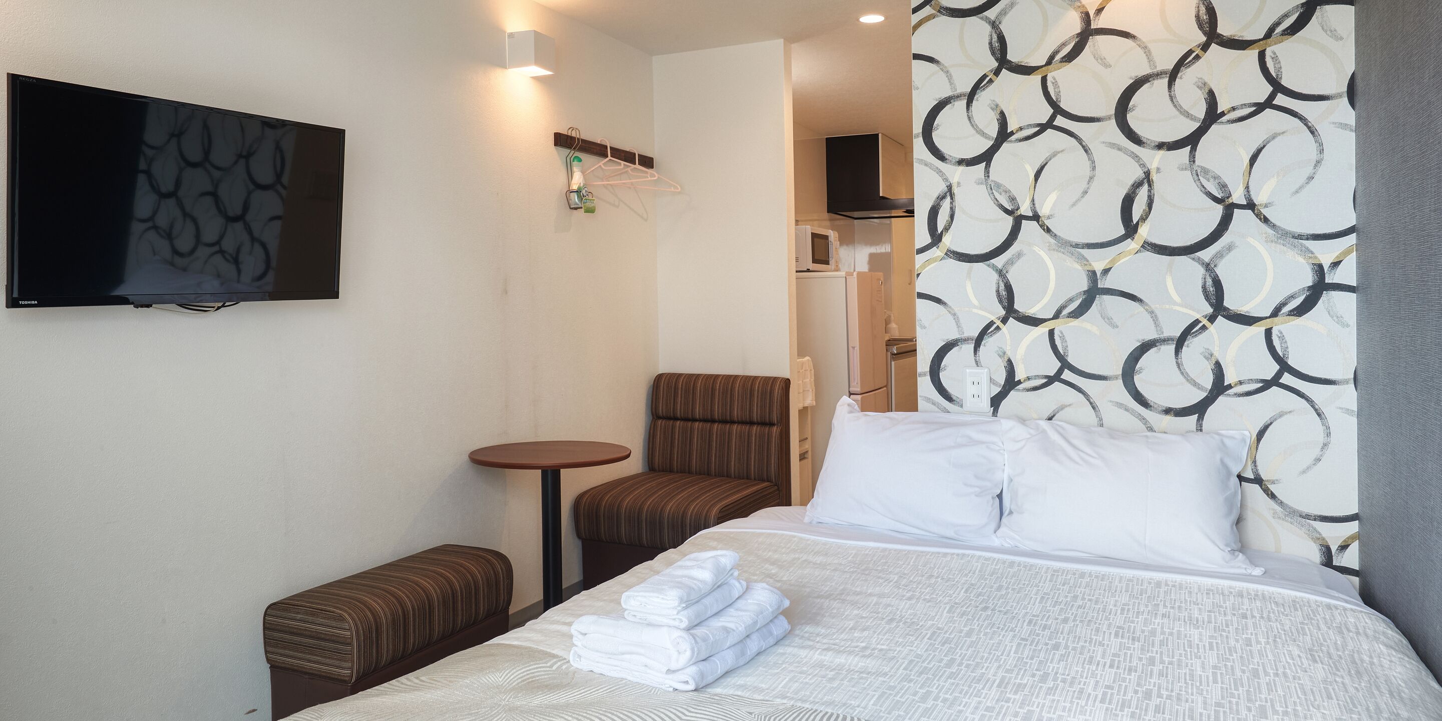 down duvets, desk, soundproofing, free wifi