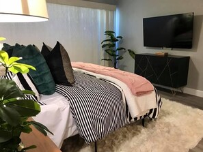 1 bedroom, iron/ironing board, free WiFi, bed sheets