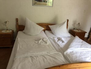 Dubbelrum - privat badrum (Terrace) | Individuell inredning, unika möbler, gratis wi-fi och sängkläder