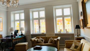 Superior Apartment | Living area | Flat-screen TV