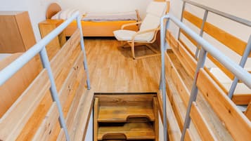 Appartement, balcon, vue montagne (A1) | Bureau, lits bébé (en supplément), Wi-Fi gratuit, draps fournis