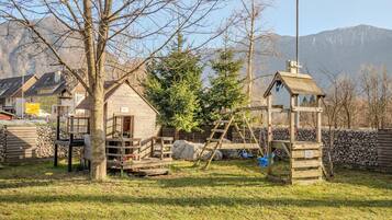 Aire de jeux - extérieure