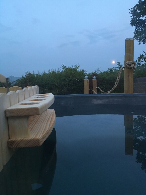 Cabin, Hot Tub (Shepherds Hut) | Exterior - Stud Farm (Lymington)