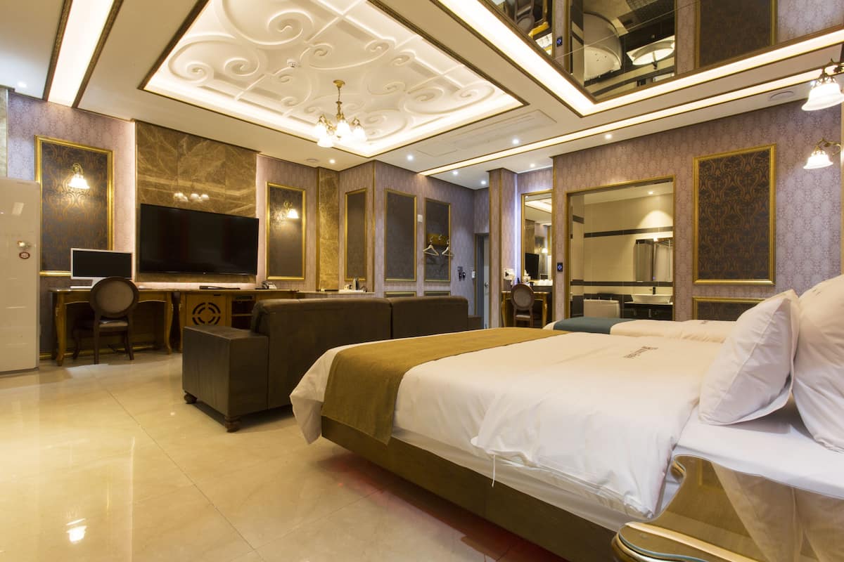Kamar Double atau Twin Mewah, 2 kamar tidur, Bebas Asap Rokok | Didekorasi berbeda-beda dan dilengkapi dengan perabotan berbeda-beda
