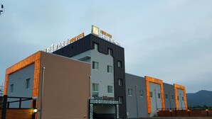 Unclassified image, 5 of 25, button - MYEONPUM DRIVE IN HOTEL (Jeongeup)