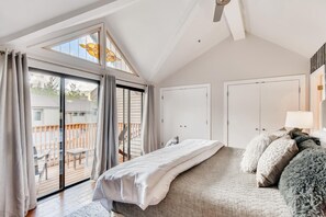2 bedrooms, desk, iron/ironing board, free WiFi - Stunning Townhome Gem in Lower Deer Valley (Park City)