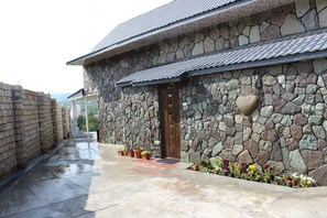 Front of property - Guba Panoramic Villa (Quba)