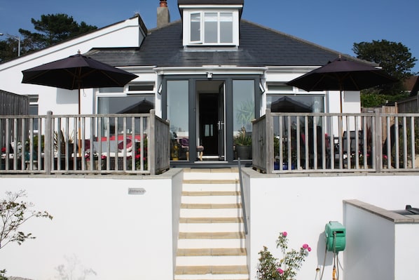 Exterior - LINTON - 3 bed, 3 ensuite. Sleeps 6. Short walk to harbour, beach and coast path (Mevagissey)