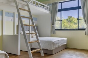 豪华家庭套房 | 遮光窗帘、免费 WiFi