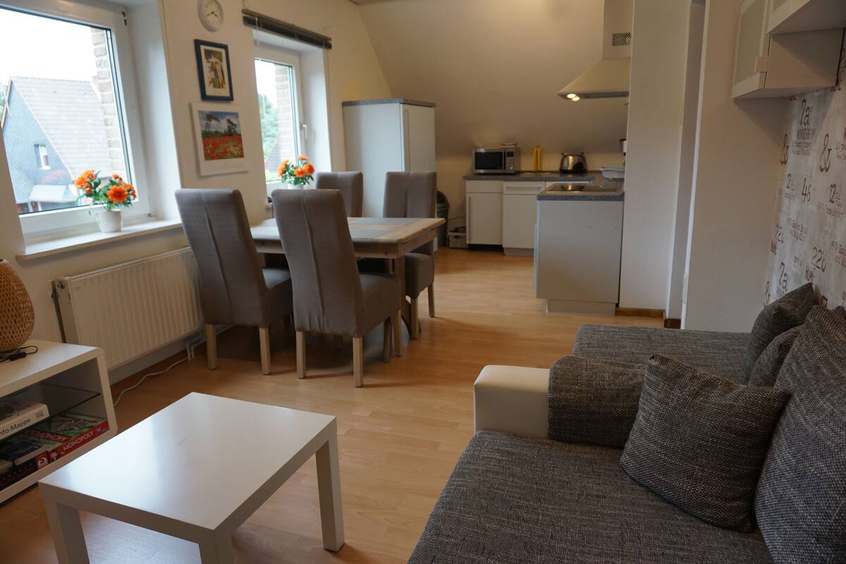 Apartemen (Obergeschoss) | Makan di kamar