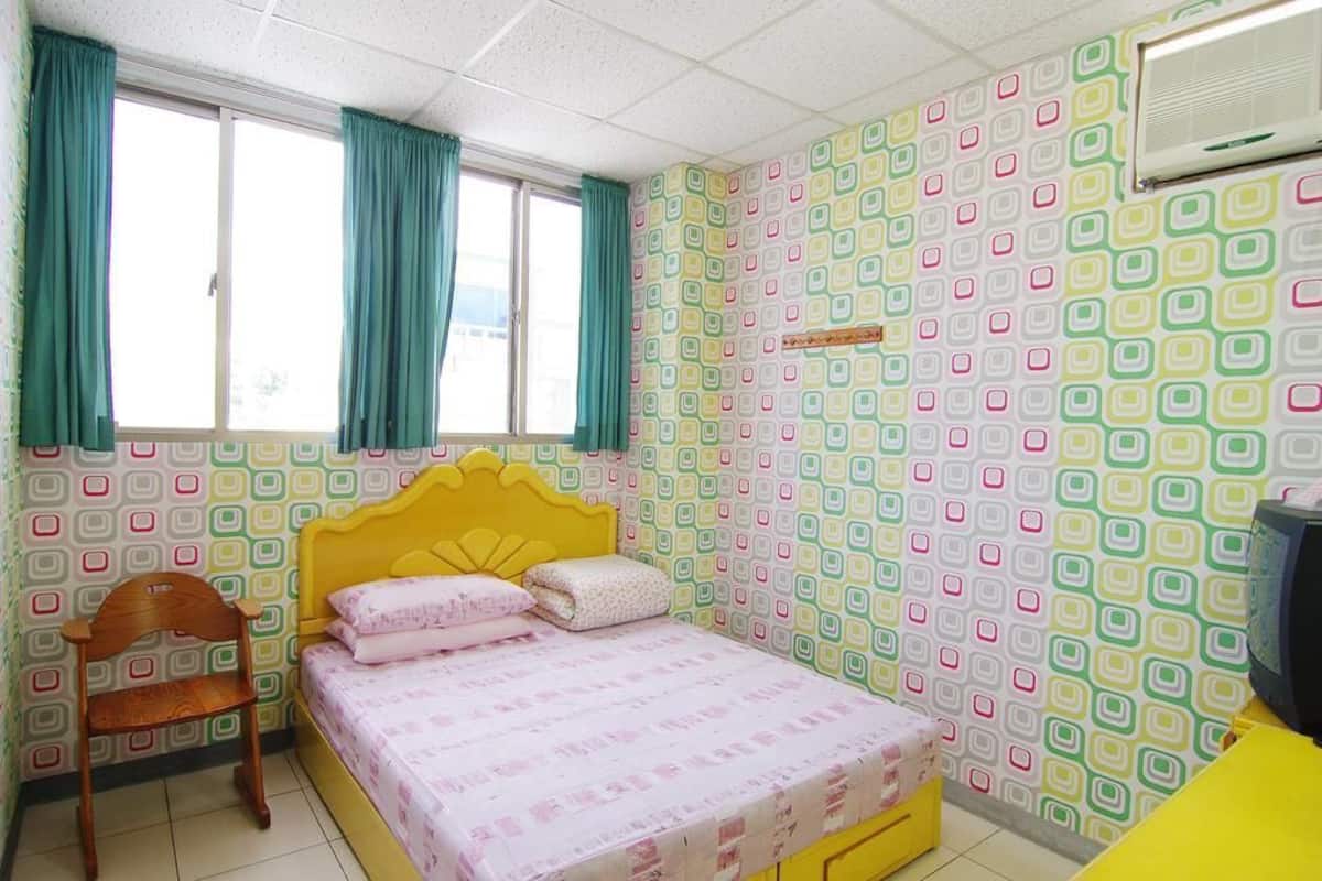 Habitación doble estándar | Wifi gratis y ropa de cama