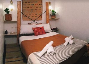 Free WiFi, bed sheets