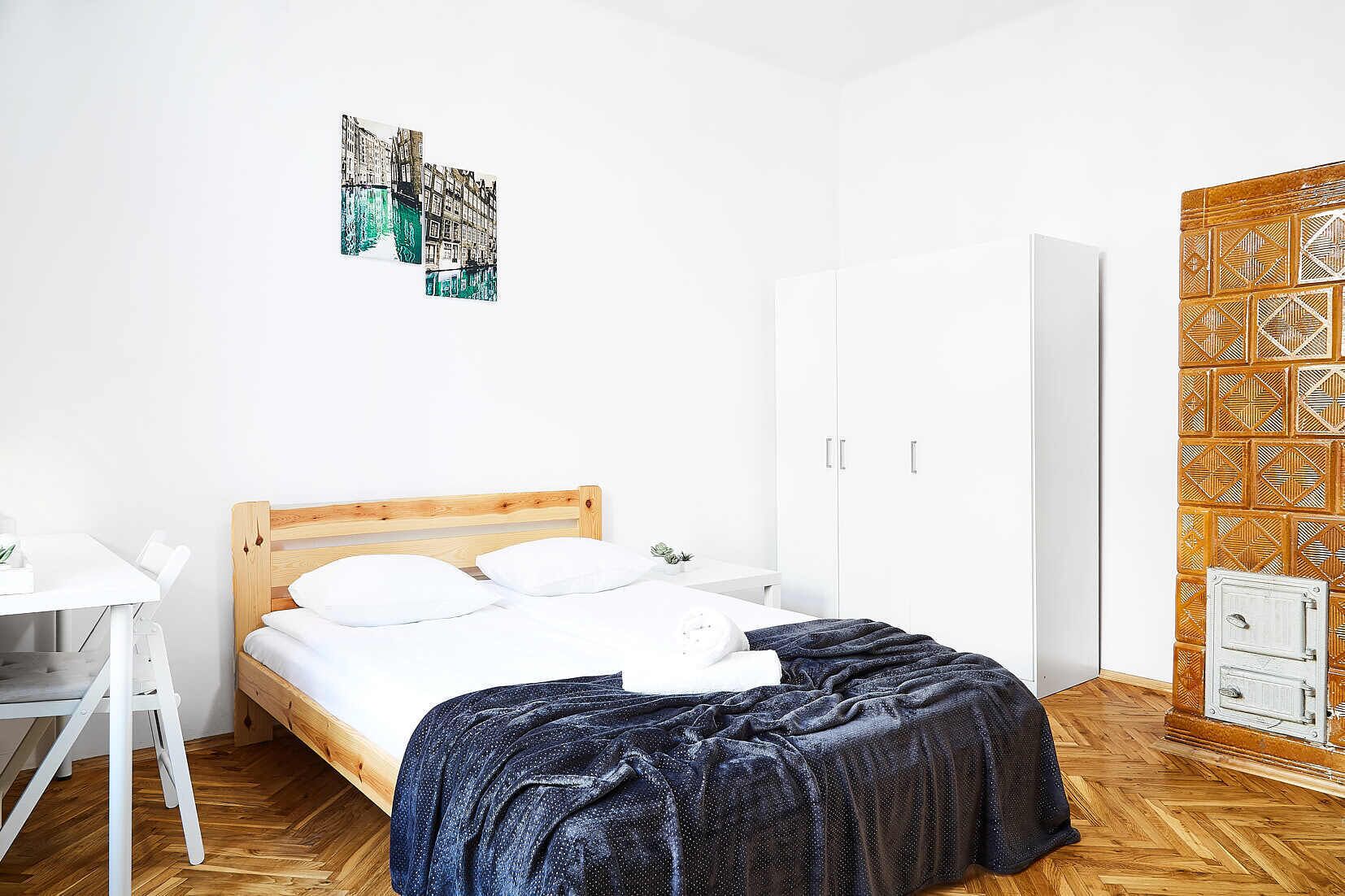 Appartamento (8c) | Una scrivania, postazione laptop, ferro/asse da stiro, Wi-Fi gratuito