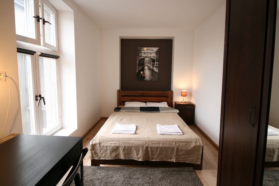 Suite monolocale (8a) | Una scrivania, postazione laptop, ferro/asse da stiro, Wi-Fi gratuito