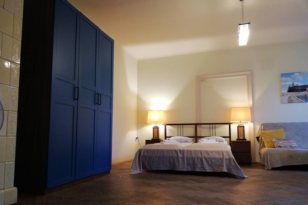 Classic Studio | Living room