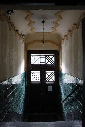 Entrada al alojamiento