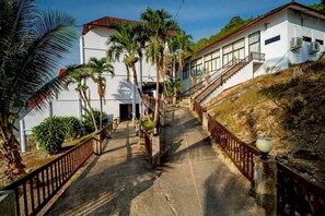 Front of property - Jansom Beach Resort Ranong (Ranong)