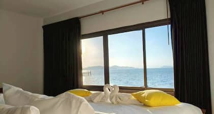 Jansom Beach Resort Ranong