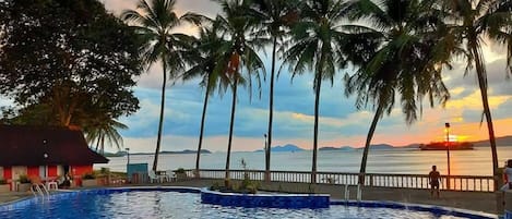 Outdoor pool, sun loungers