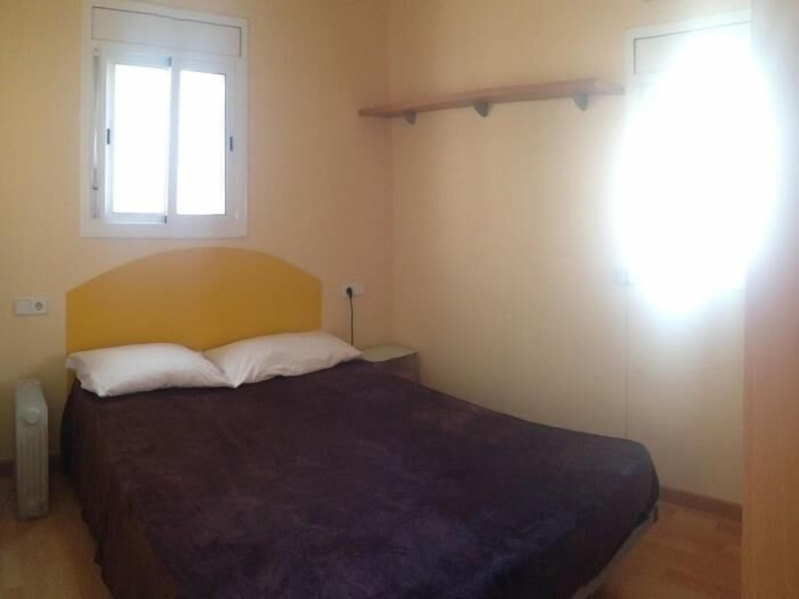 1 bedroom, iron/ironing board, internet, bed sheets