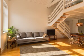 Smart TV - COMERCIO RIBEIRA LUXURY PENTHOUSE (Porto)