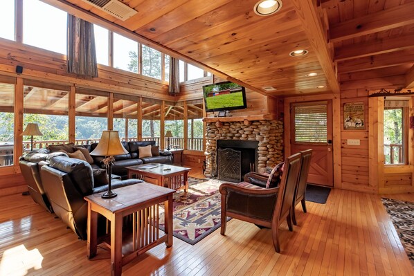 Smart TV, fireplace, DVD player, foosball