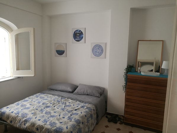 2 bedrooms