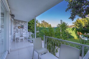 Chambre Double Standard, vue mer | Terrasse/Patio