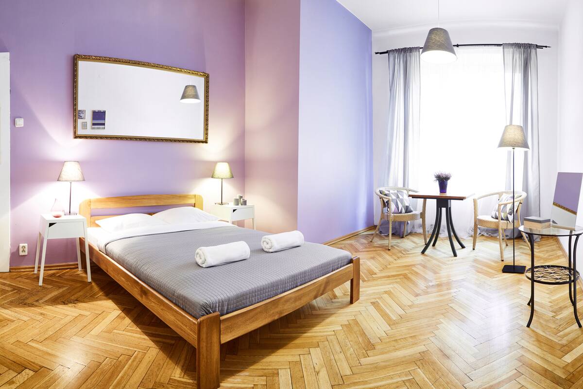 City Apartment, 3 Bedrooms (5) | 3 bedrooms, laptop workspace, iron/ironing board, free WiFi