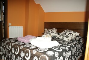 2 habitaciones, tabla de planchar con plancha y wifi gratis 