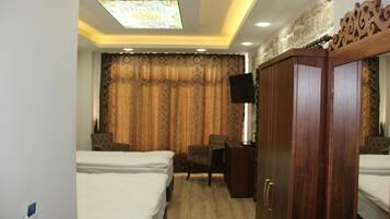 Minibar, truy cập Internet không dây miễn phí, bộ trải giường