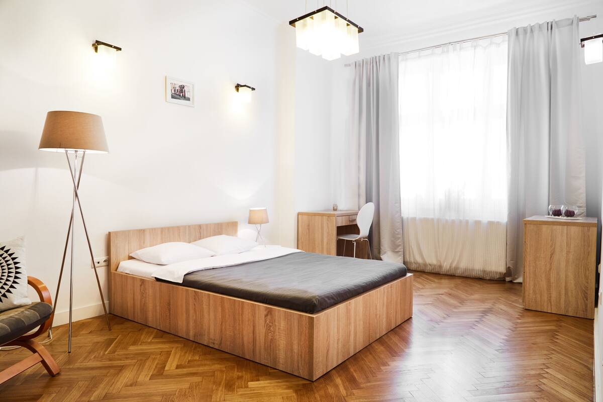 Traditional Apartment, 3 Bedrooms (11/9) | Living area