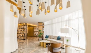 Sala de estar en el lobby