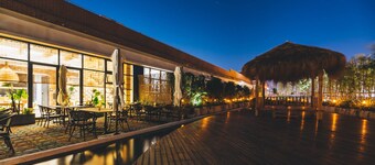 Atour Hotel Municipal Government Weihai