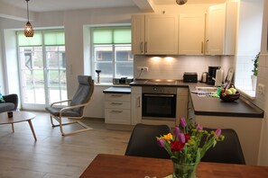 公寓 | 私人廚房 | 大型雪櫃/冰箱、焗爐、爐具、洗碗機