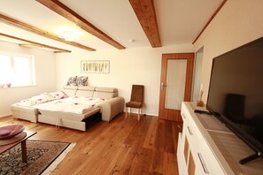 2 bedrooms, iron/ironing board, free WiFi, bed sheets - 90 square meters - Ferienwohnung am Bach Herbertingen (Herbertingen)