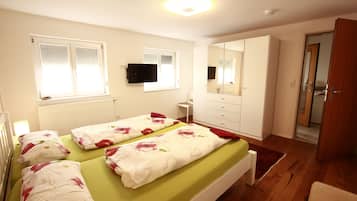 2 Schlafzimmer, Bügeleisen/Bügelbrett, kostenloses WLAN, Bettwäsche