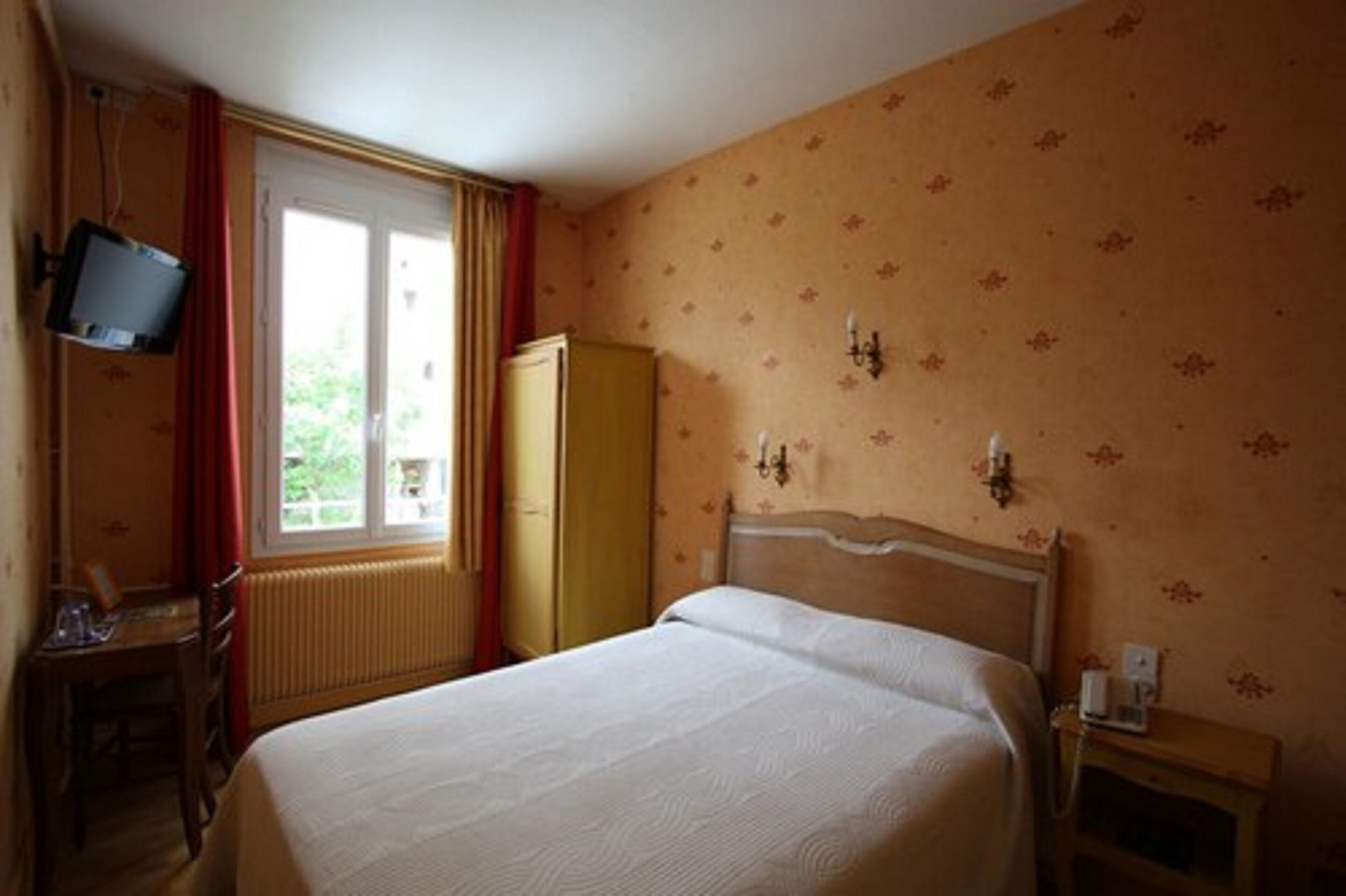 double room | individually decorated, individually furnished, blackout curtains
