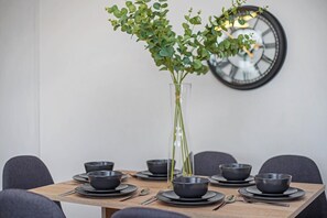 Apartment | In-room dining