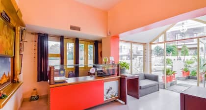 OYO 14069 Jaipur House