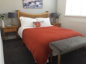 4 bedrooms, Internet, bed sheets - Cosy Town House with links to Excel centre, O2, Westfield and The City (London)