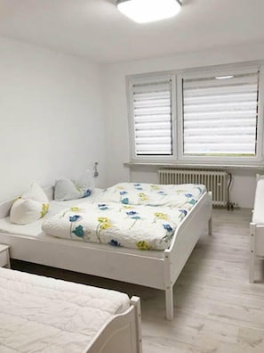 Apartment, Terrasse (Eichhörnchen) | 2 Schlafzimmer, individuell dekoriert, Schreibtisch, kostenloses WLAN