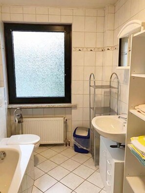 Apartment, Terrace (Eichhörnchen) | Bathroom