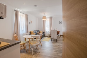 Design-Studiosuite, Nichtraucher, Erdgeschoss | Wohnbereich