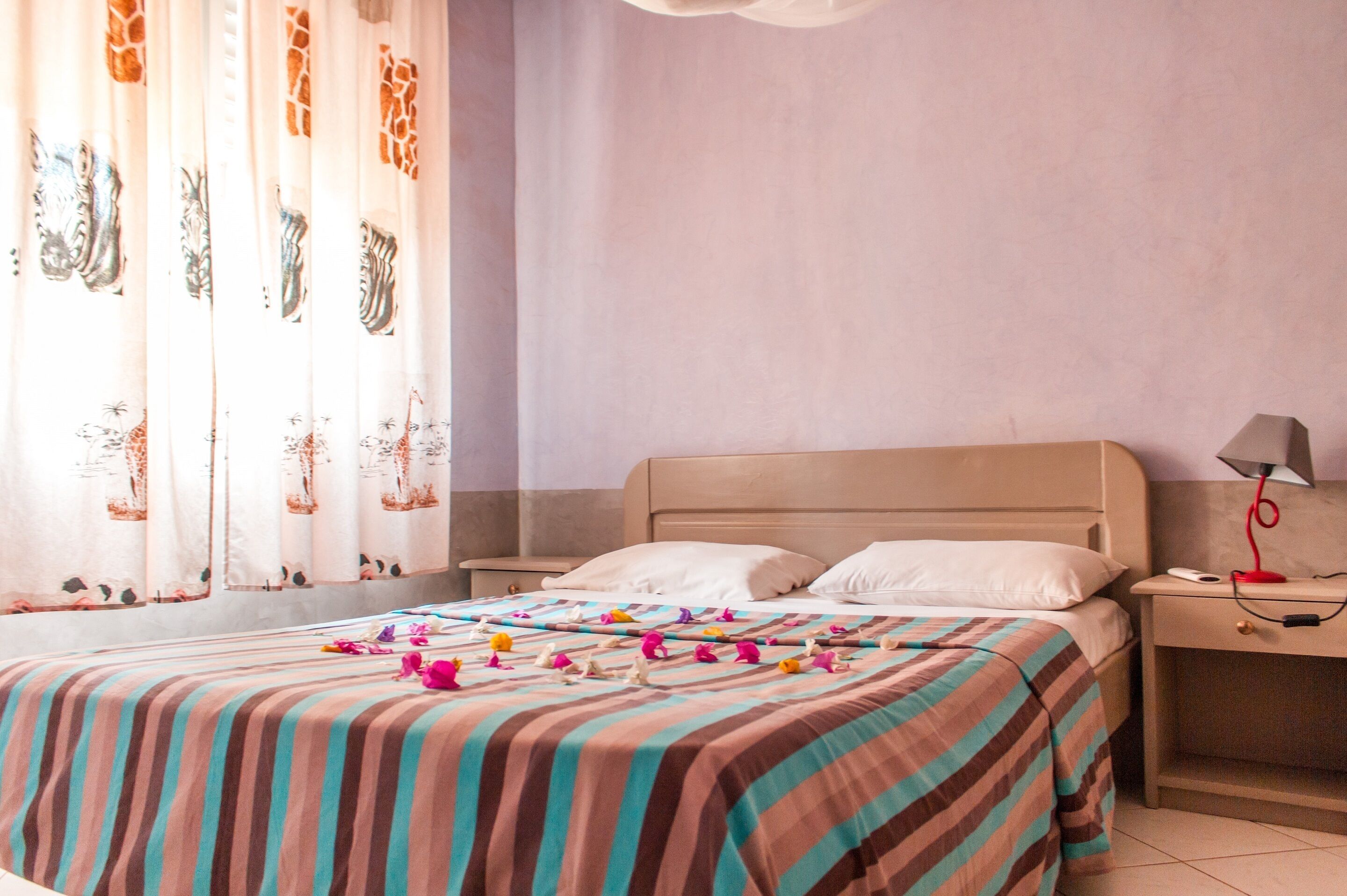 Villa, 1 Double Bed with Sofa bed | Bed sheets